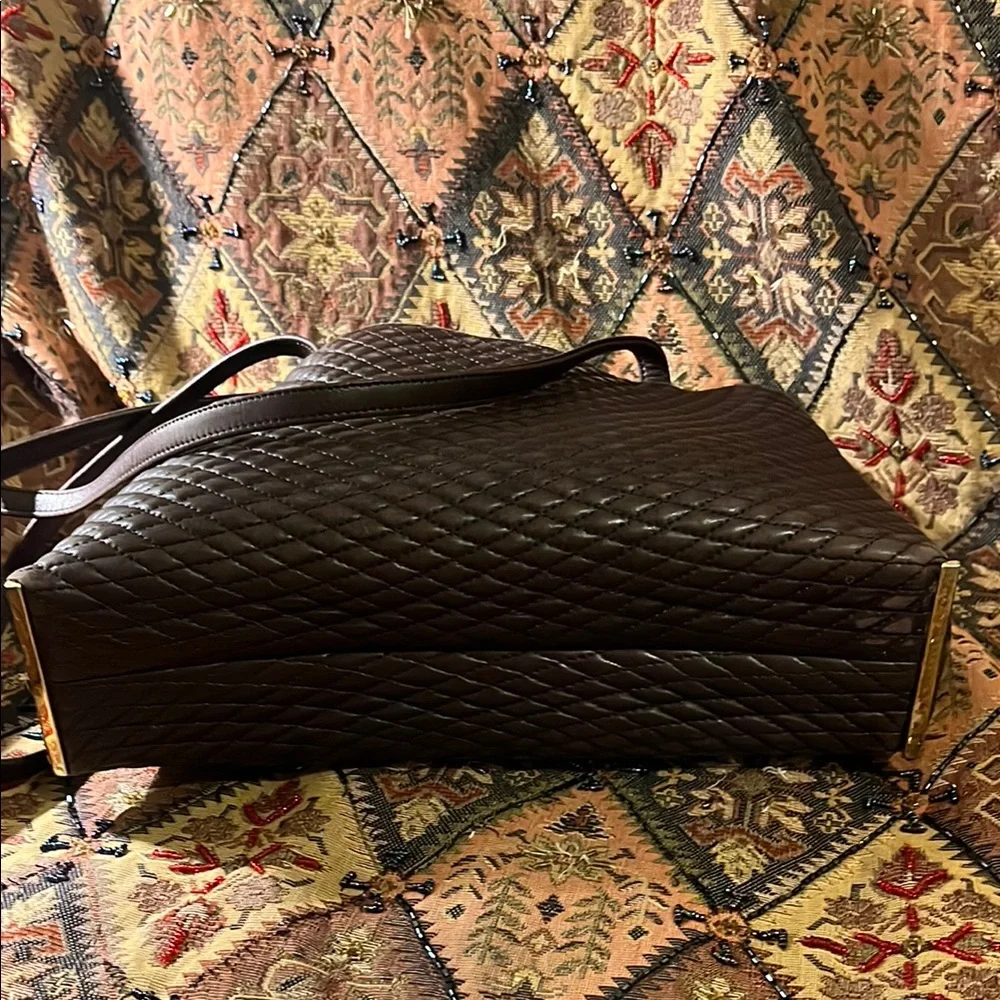 BALLY Elegant Brown Quilted Leather Women's Bag - Picture 5 of 12